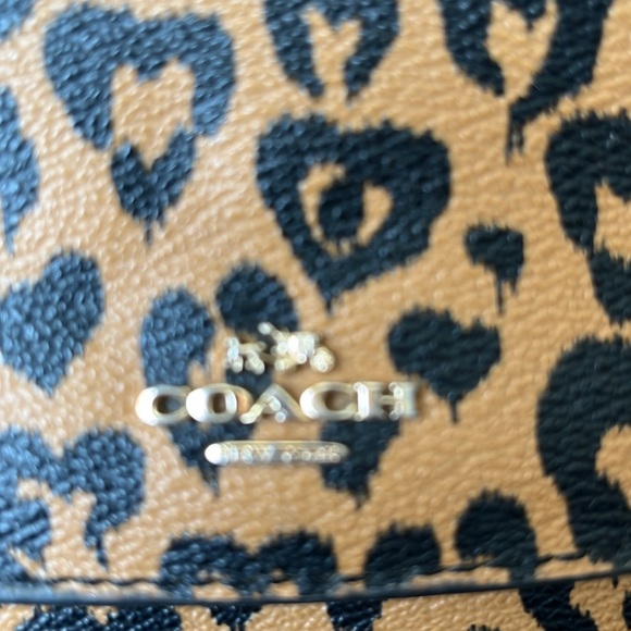 EUC Coach lessors crossbody bag with wallet. - Picture 9 of 14